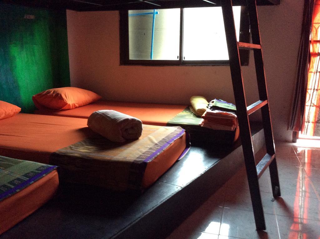 Maddy'S Hostel Ко Панган Екстериор снимка