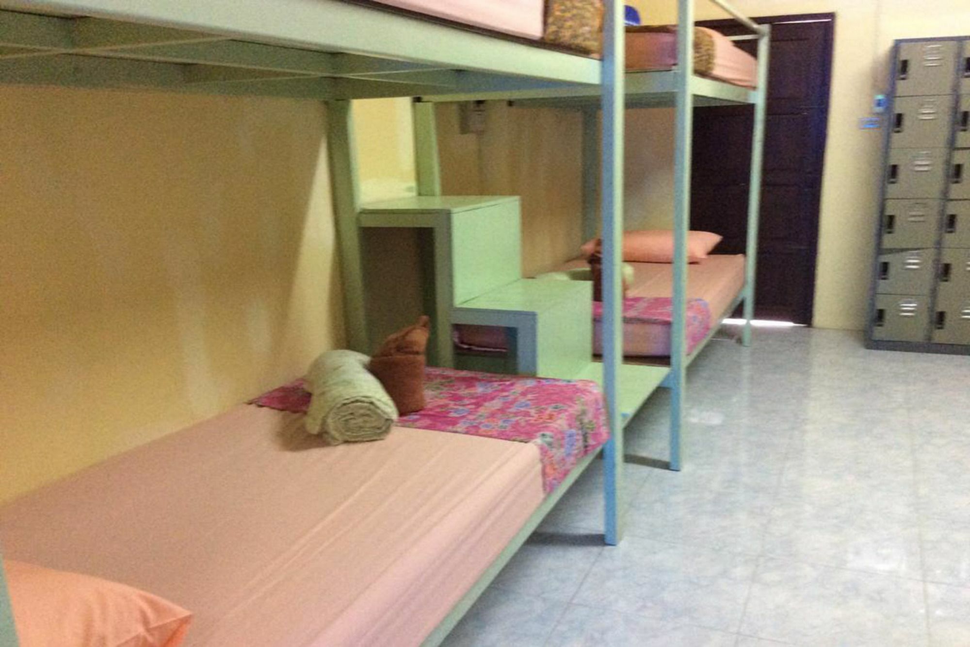 Maddy'S Hostel Ко Панган Екстериор снимка