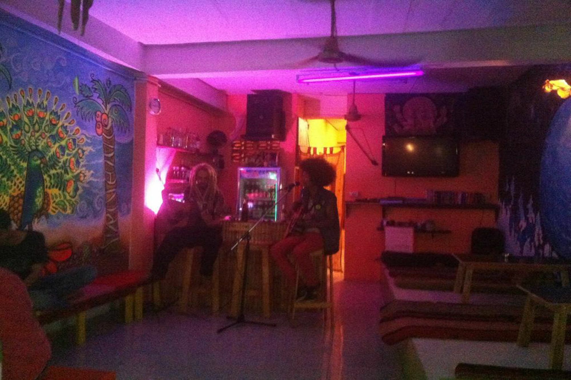 Maddy'S Hostel Ко Панган Екстериор снимка